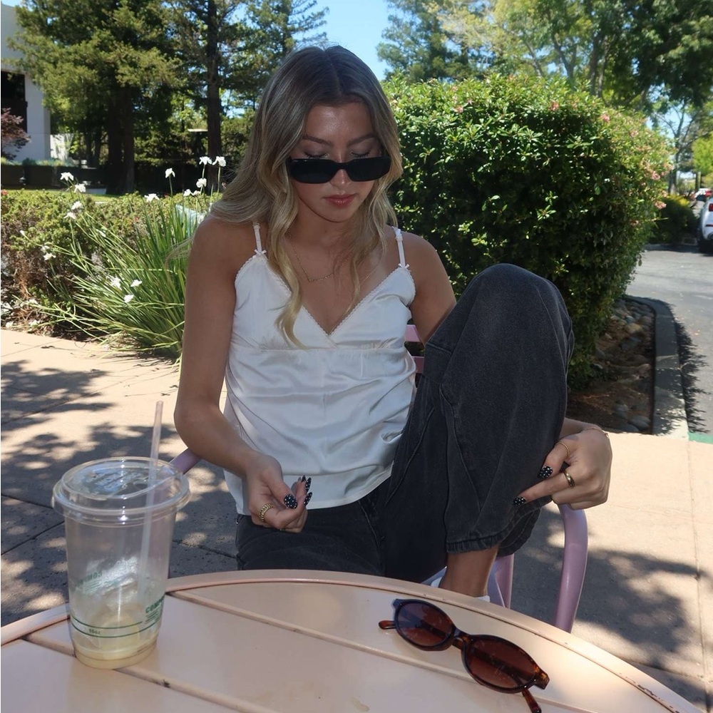 Meet your Posher, Chloe